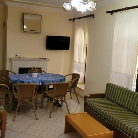 Akin Turunc Хостел Мармарис