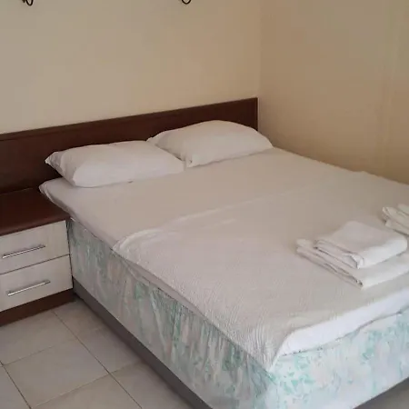 Akin Turunc بيت شباب مرمريس